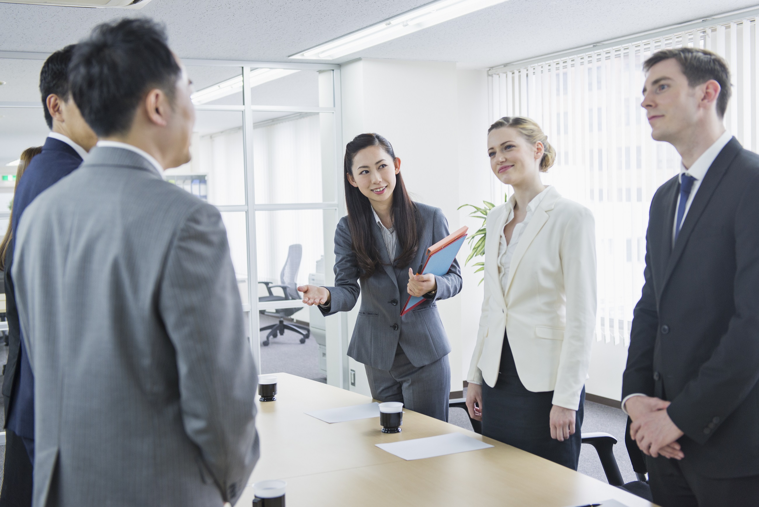 英語力を活かした役員秘書 業界のパイオニア企業 秘書の求人情報一覧 正社員の採用 募集 秘書の求人 転職のマインズ